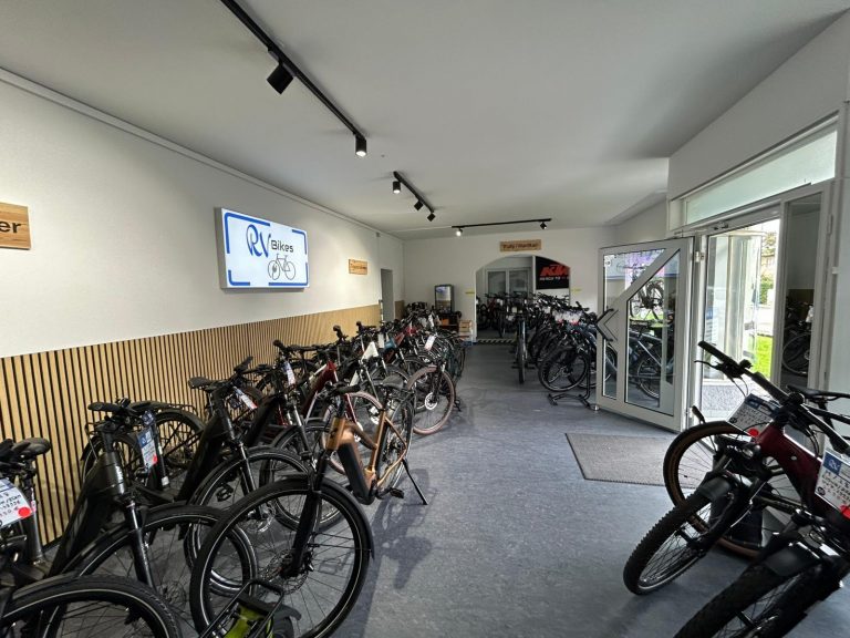 cdad77f2-e223-4859-92b8-98a1313642a5